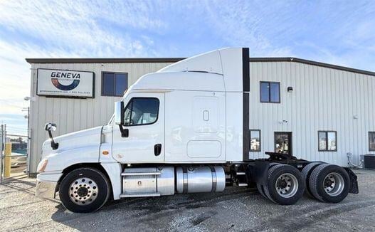 2018 FREIGHTLINER CASCADIA 125 (TK8031)