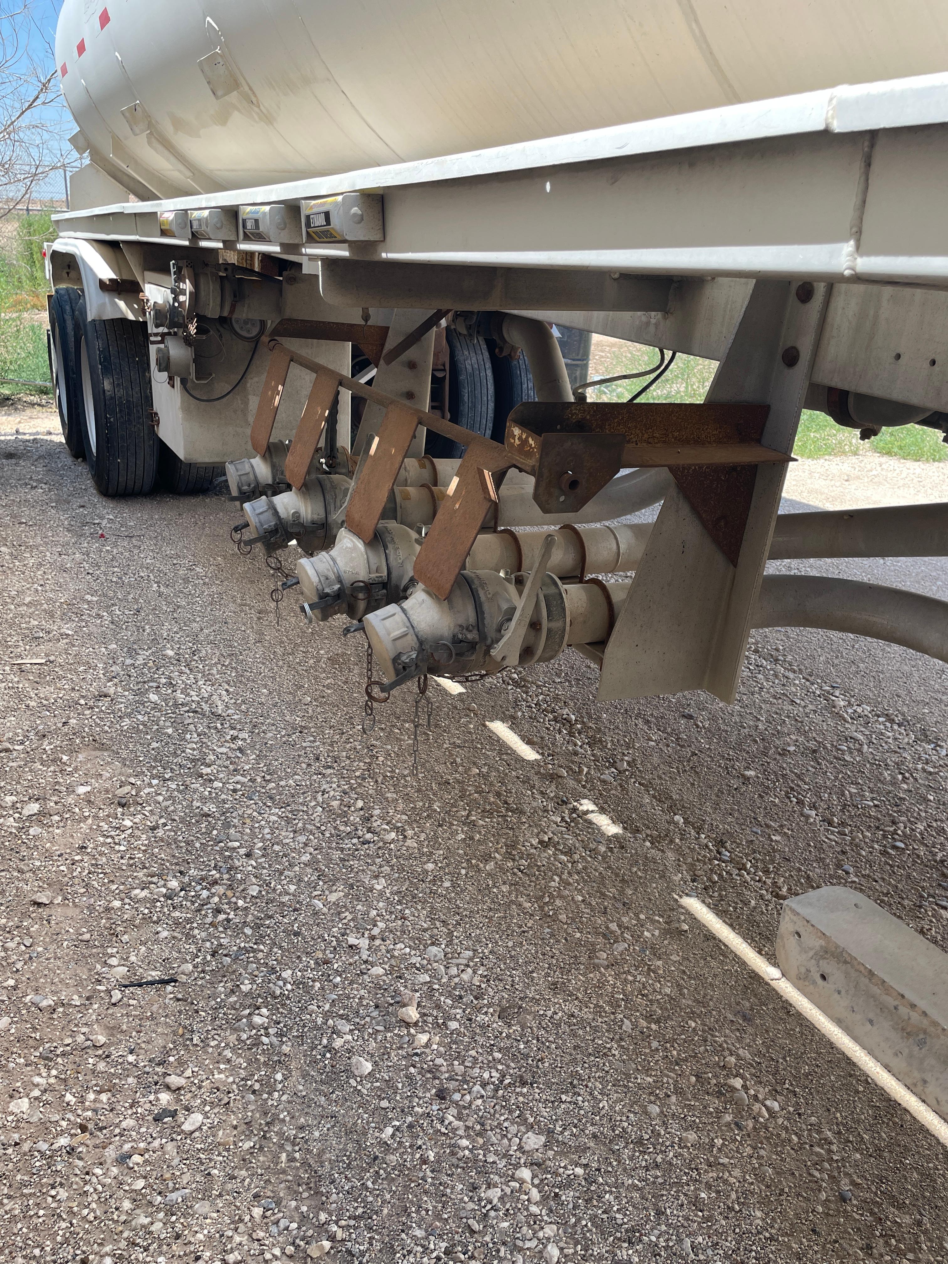 1984 Fruehauf Fuel Trailers