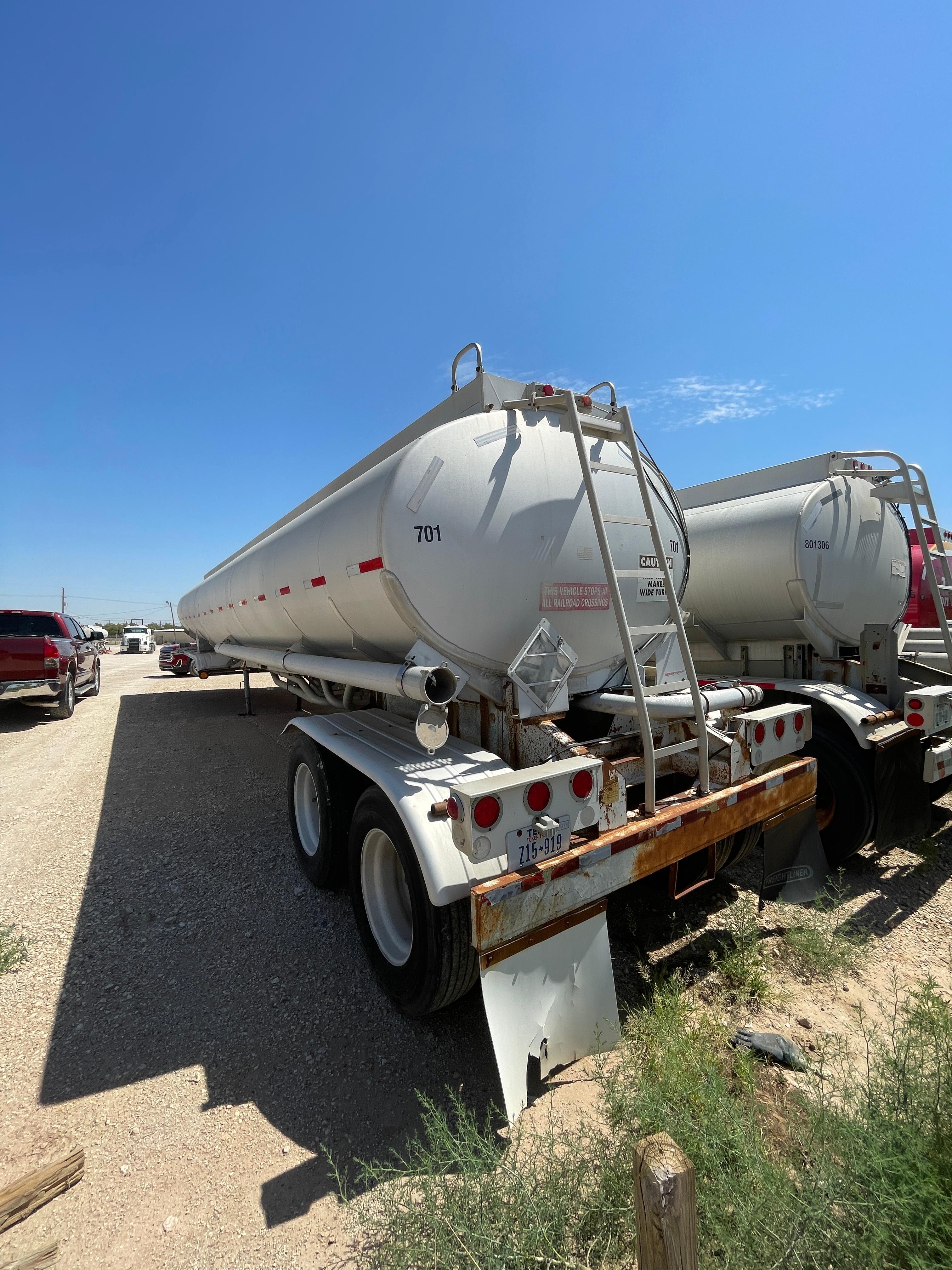 1984 Fruehauf Fuel Trailers