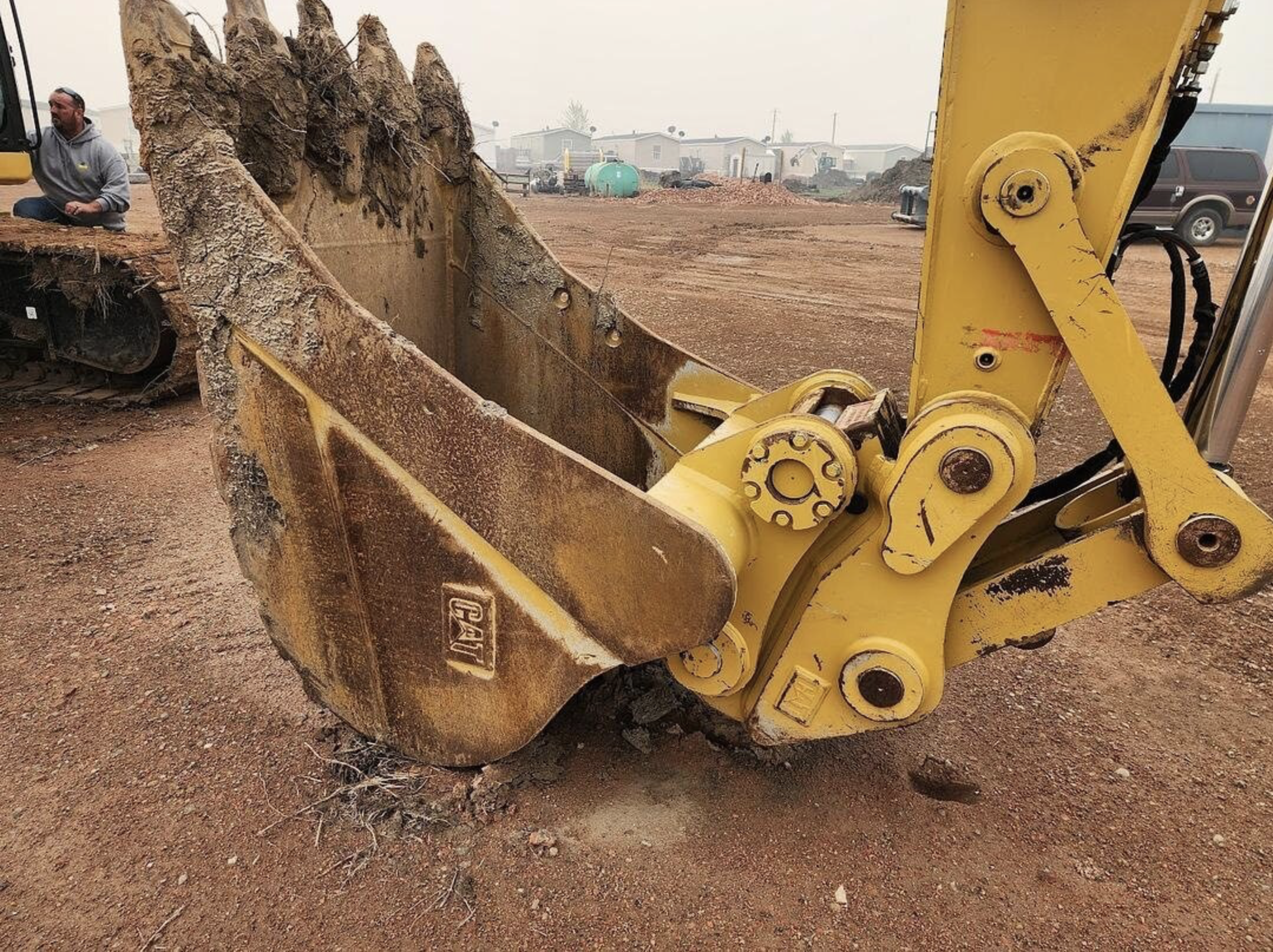 2020 CATERPILLAR 330 Crawler Excavator