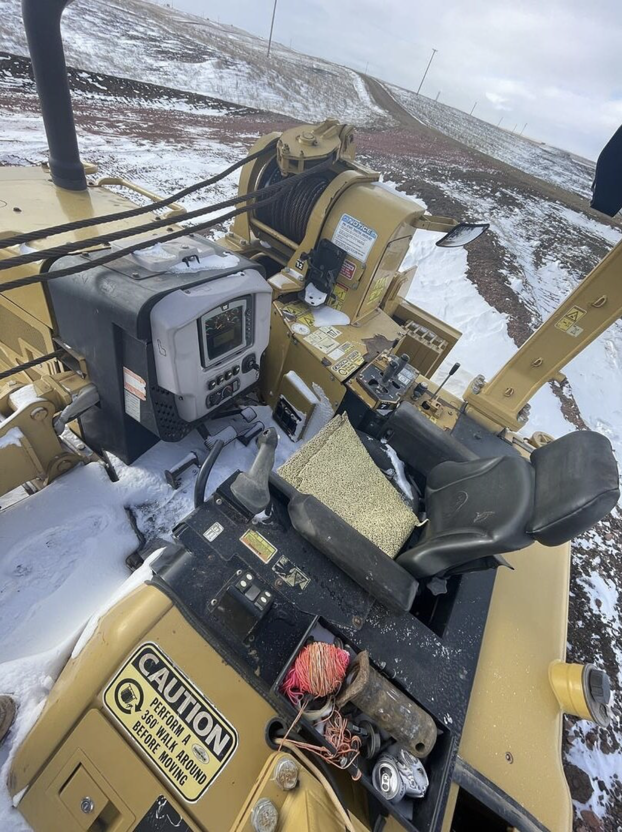 2015 CATERPILLAR D6N LGP Pipelayer 