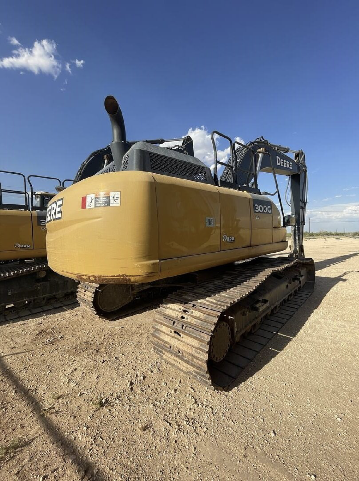 2019 Deere 300G LC