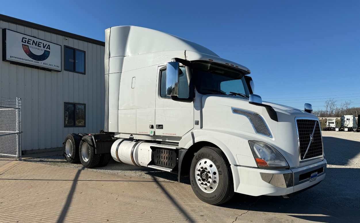 2017 Volvo VNL630 (TK8920)