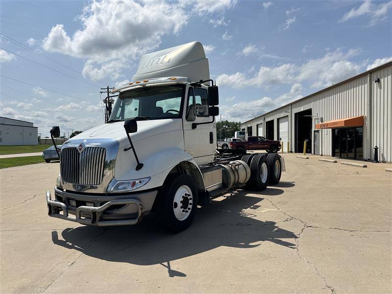 2016 INTERNATIONAL 8600