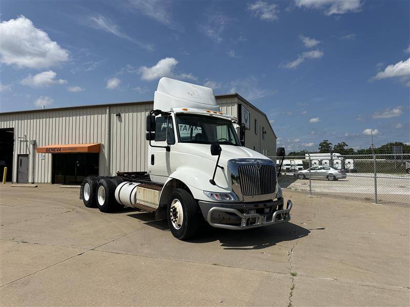 2017 INTERNATIONAL 8600