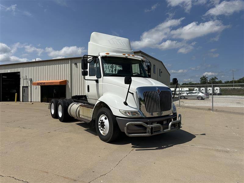 2016 INTERNATIONAL 8600